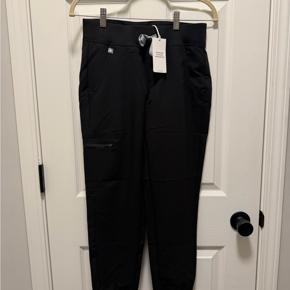 FIGS Black Women's Scrub Jogger Pants
